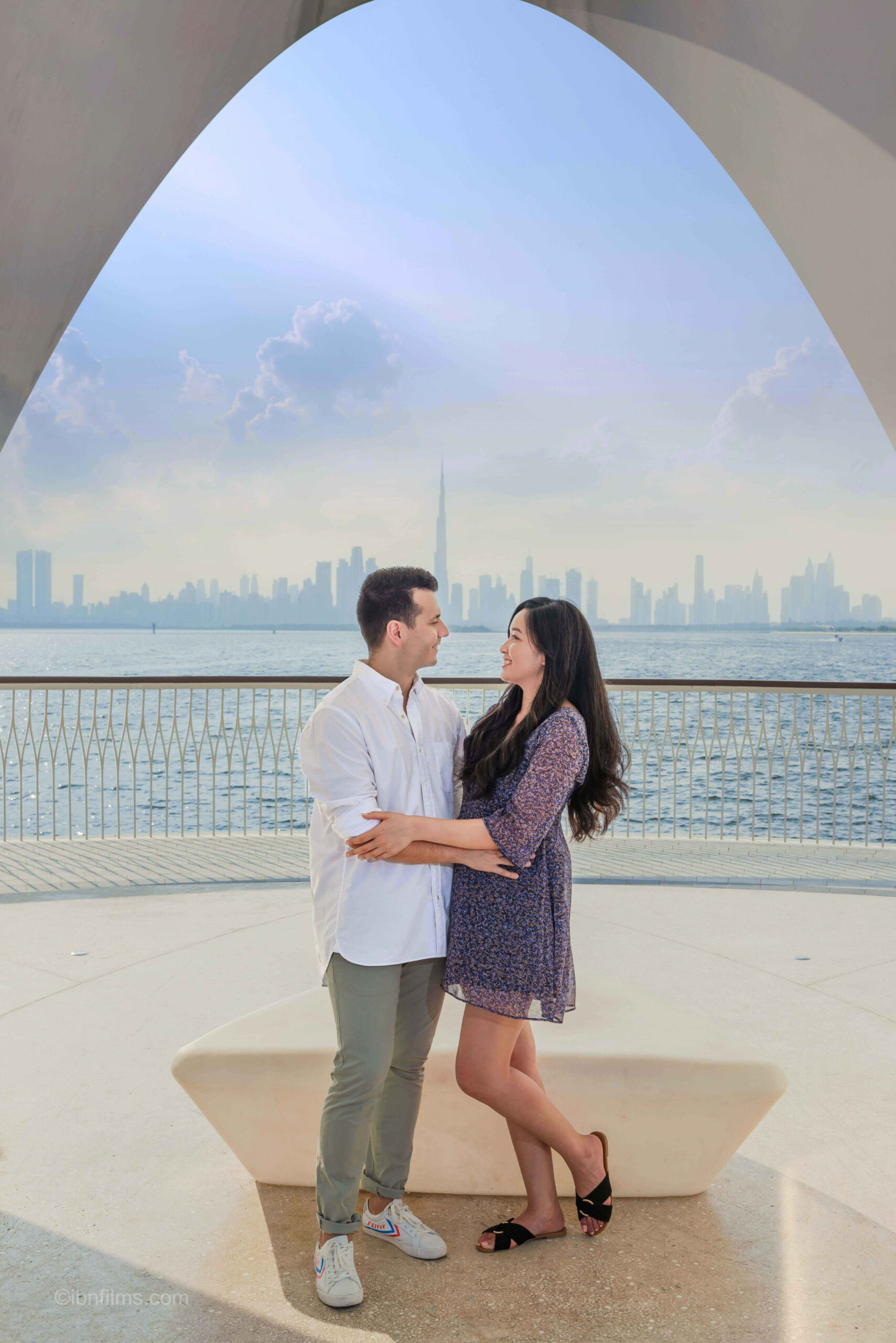 Couple photoshoot in Dubai capturing romantic and candid moments