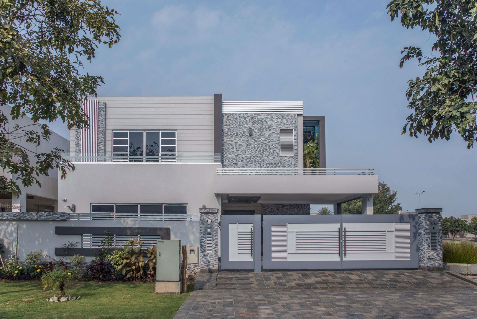 Modern villa outdoor architecture photography highlighting clean lines and contemporary design in Dubai