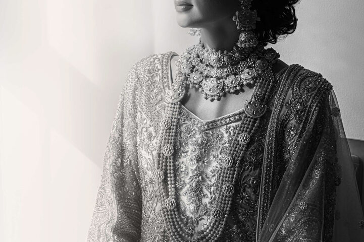 Black and white bridal photoshoot in Dubai captured by Ibn Films