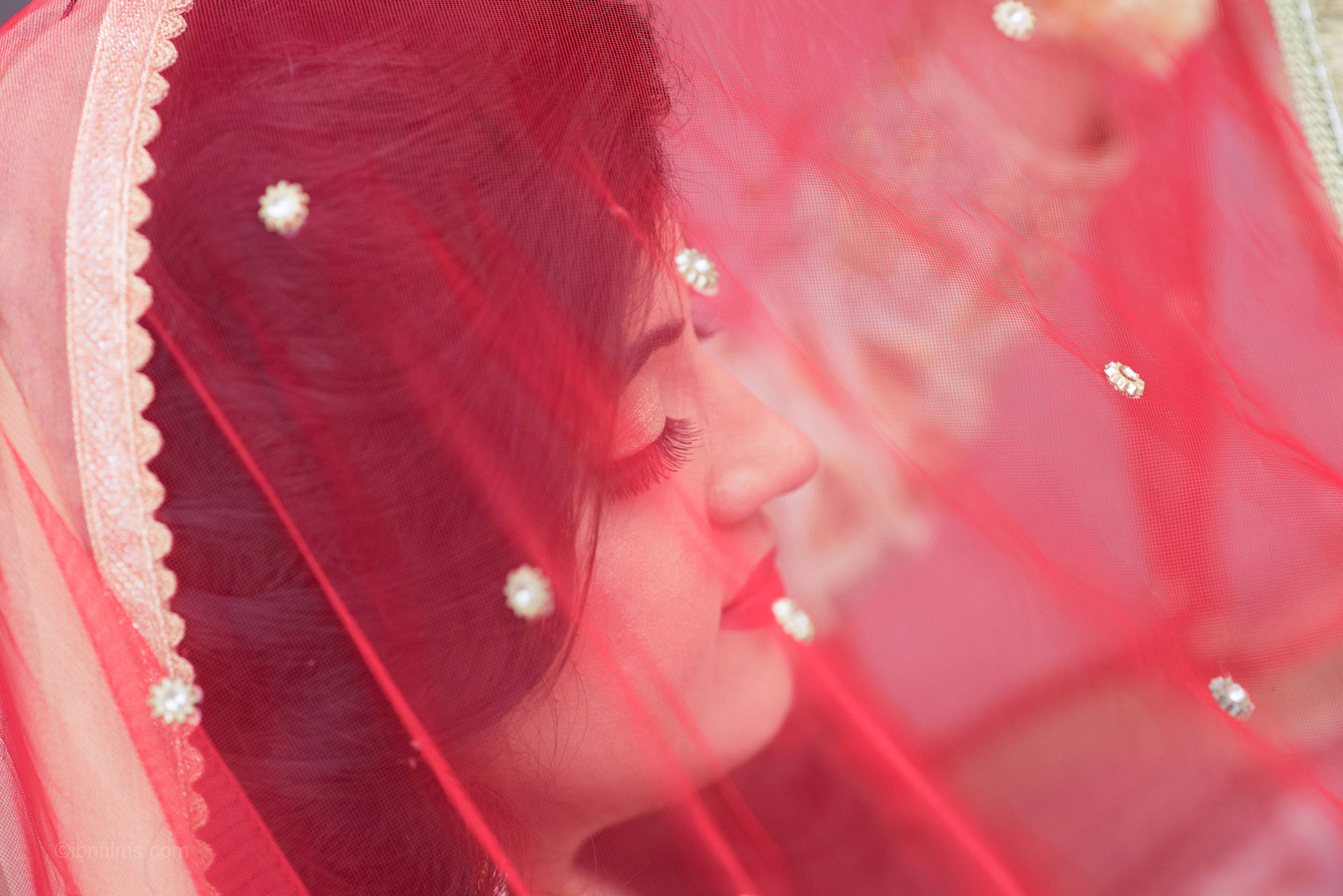 Elegant bridal photoshoot in Dubai captured by Ibn Films