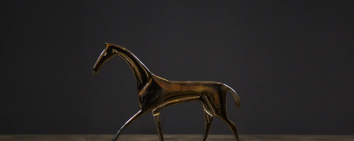 Bronze horse statue minimalist product photography by IBNFilms
