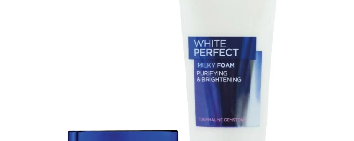 L'Oreal Hydra Fresh Night Mask blue jar product photography by IBNFilms